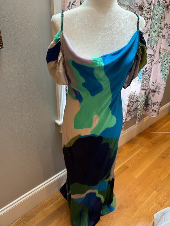 Anthropologie Dresses & Skirts - Anthropology tea length party dress size gorgeous